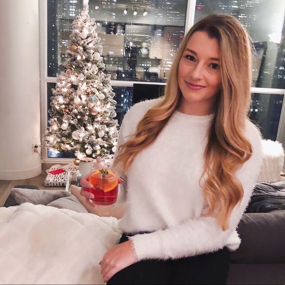 Meet your Posher, Rhianna - Picture 1 of 1